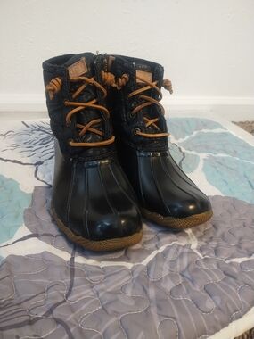 SPERRY Women's Black Saltwater Shiny Quilted Duck Rain Boot Shoe STD80755 SZ 6.5